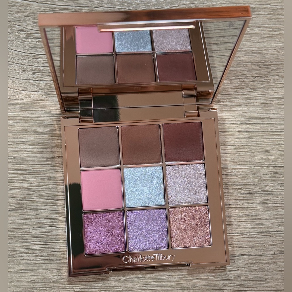 Charlotte tilbury The Beautyverse palette Christmas 2023